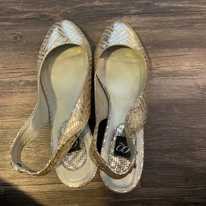 Gold short heels, size 7